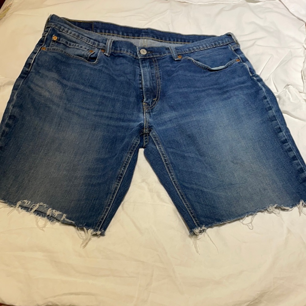 Vintage Levi’s Cut off denim shorts size 36